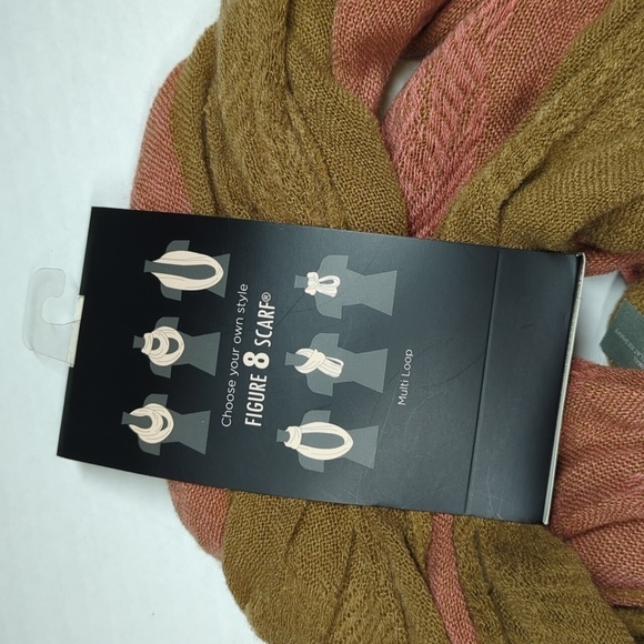 D&Y Figure 8 Scarf - Picture 4 of 4